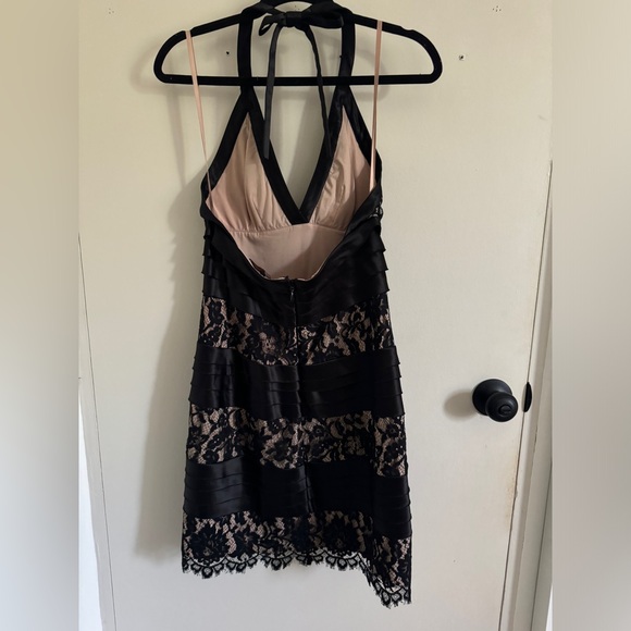 BCBG Maxazria Black Bandage Lace Halter Cocktail Dress Size 6 - Picture 4 of 12